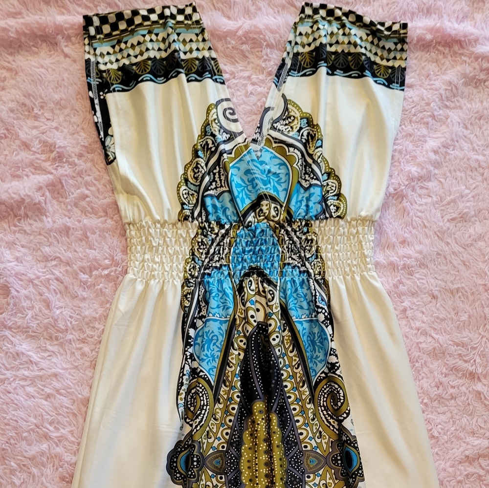 V-neck cap sleeved Mandala Maxi Dress NWOT